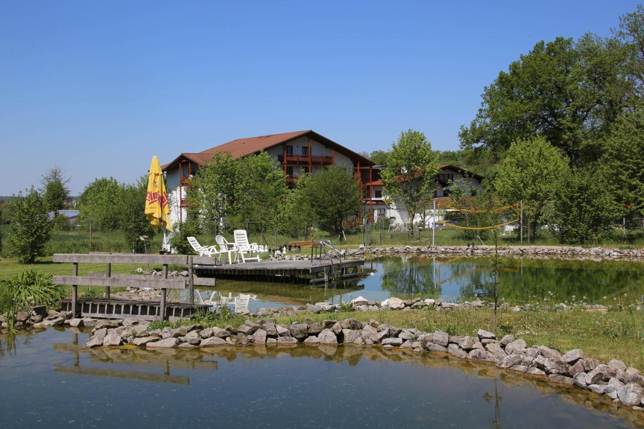 Villa Waldeck Епинген Екстериор снимка