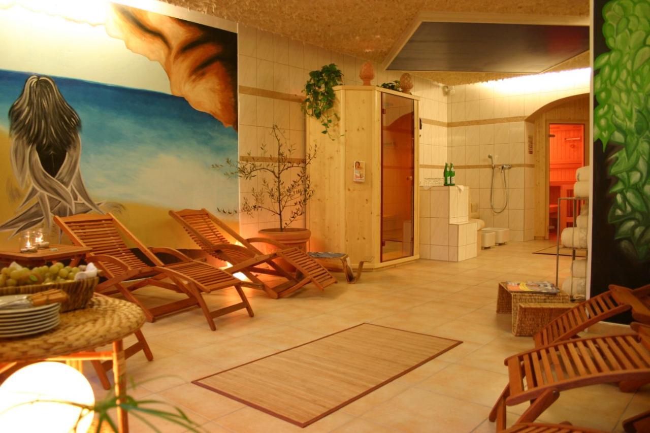 Villa Waldeck Епинген Екстериор снимка